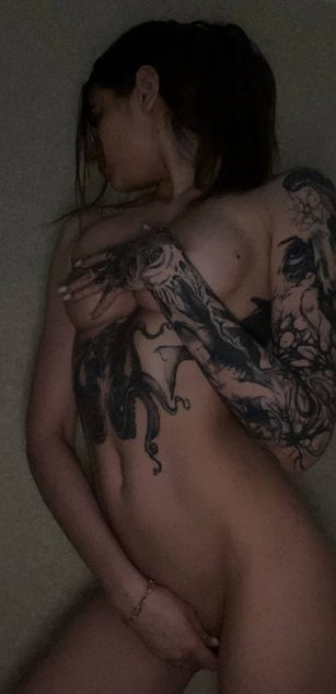 Model - NaomiLisss dp