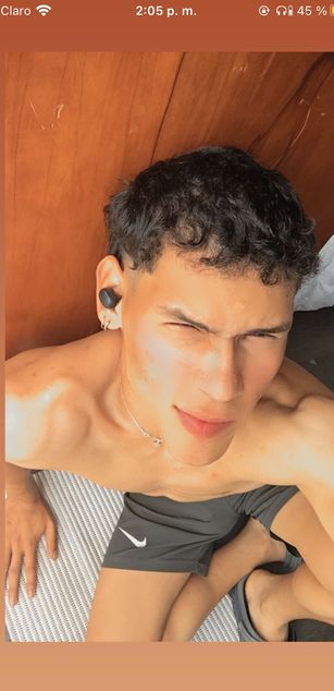 Model - Poysonsam bigass