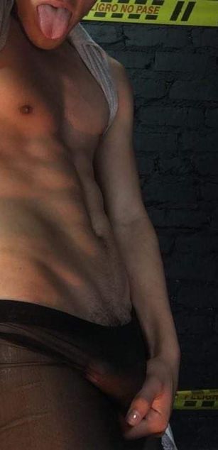 Model - Poysonsam bigass