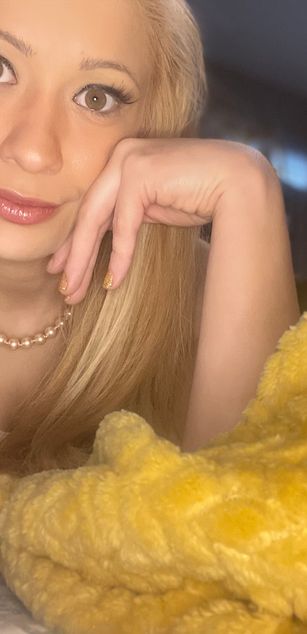 Model - LoraliLynn fetish