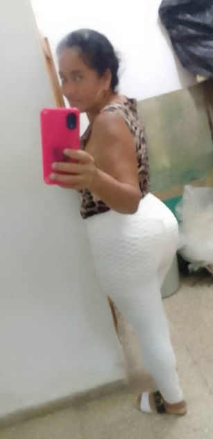 Model - Cubana blowjob