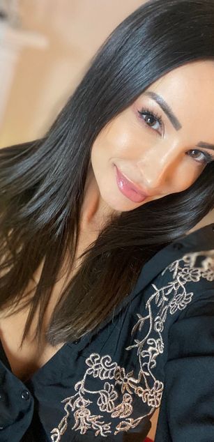 Model - ALYSSIA KENT latina