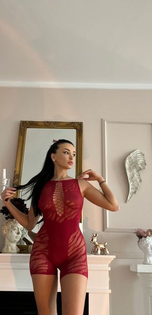 Model - ALYSSIA KENT latina