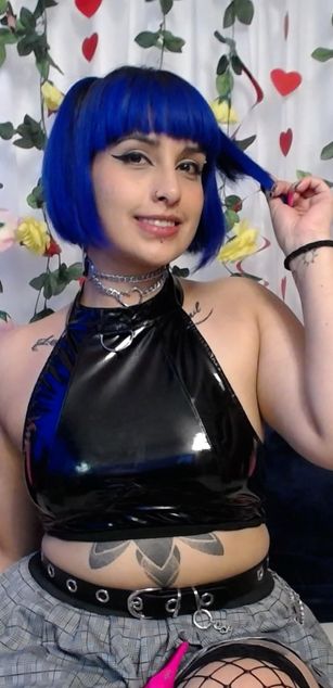 Model - Tammy Moshe deepthroat