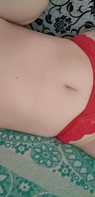 Model - Sonya Rosalian striptease