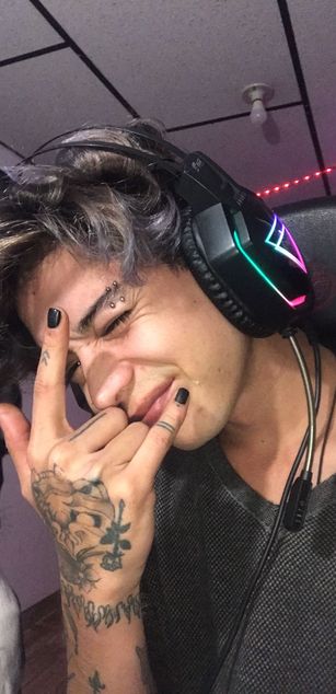 Model - Dany Phanton ass