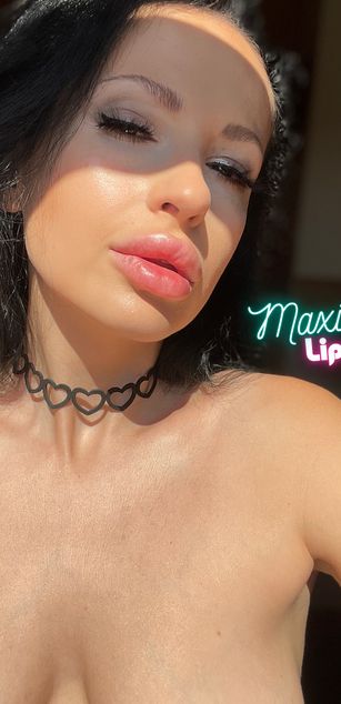 Model - Maxi Lipz roleplay