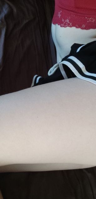 Model - Emeralda bigtits