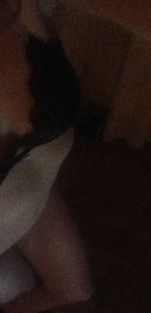 Model - Nikki blowjob