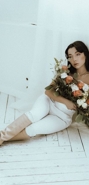 Model - Polly blowjob