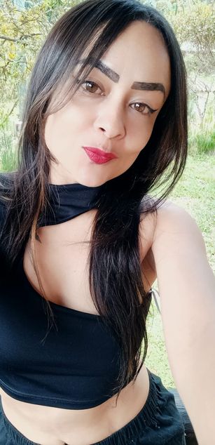 Model - Isabella Evans fetish