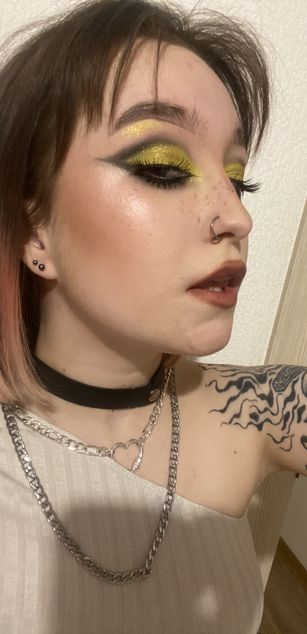 Model - Ada Wong striptease