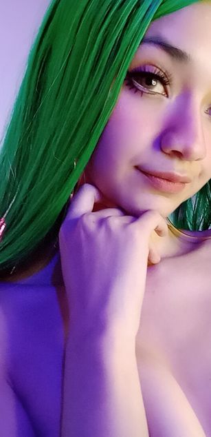 Model - Ms.Pickles deepthroat