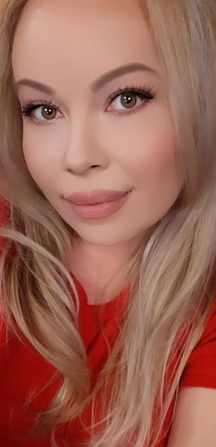 Model - CurvyWhitneyLynn bigtits