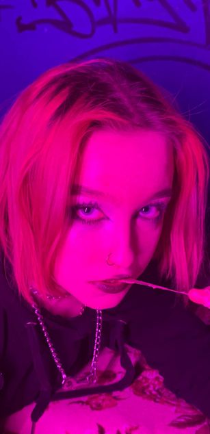 Model - Ada Wong striptease