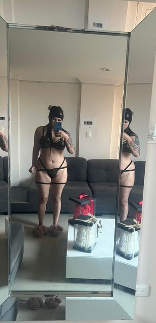 Model - Mara Castillo latina