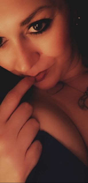 Model - Carmen Corleone bigtits