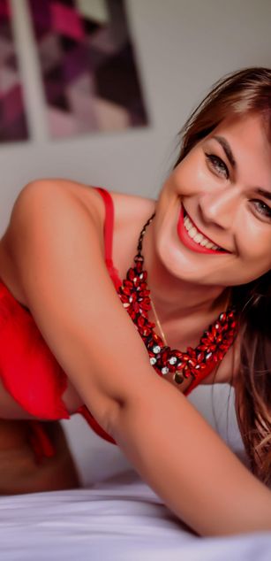 Model - SuaveGia sexy