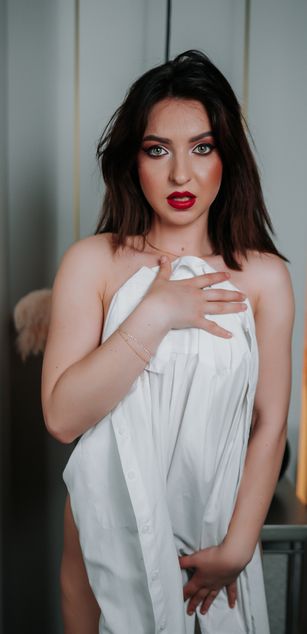 Model - SarahDevin dirtytalk