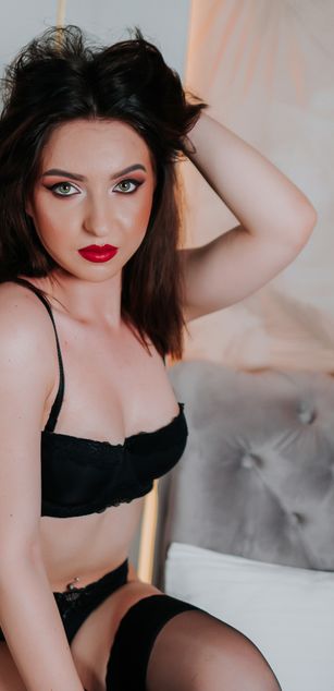 Model - SarahDevin dirtytalk