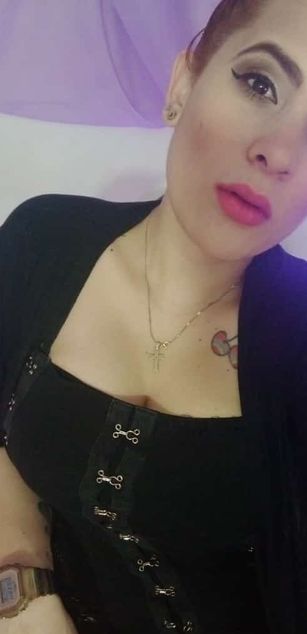 Model - ShanonStone tatoo