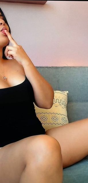 Model - Ltpocahontas deepthroat