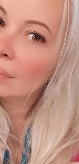 Model - CurvyWhitneyLynn bigtits