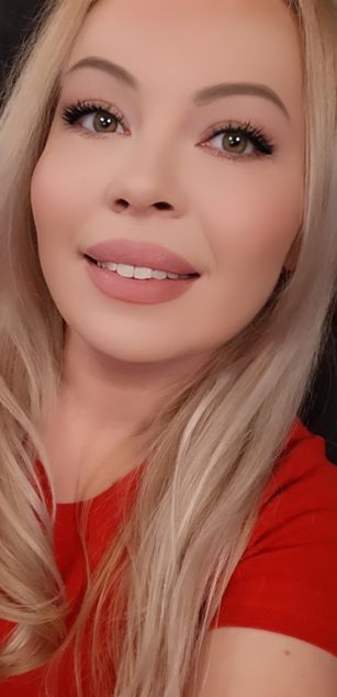 Model - CurvyWhitneyLynn bigtits