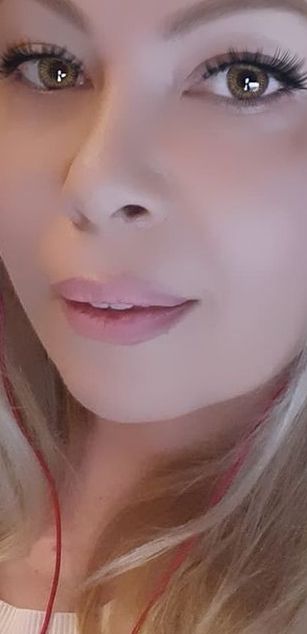 Model - CurvyWhitneyLynn bigtits