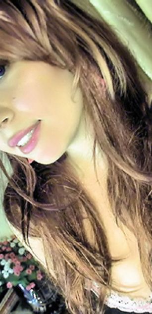 Model - CurvyWhitneyLynn bigtits