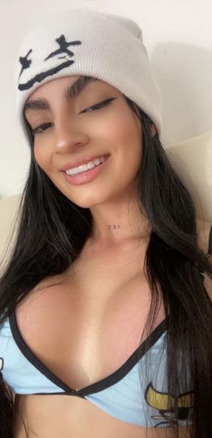 Model - Marcelin_e deepthroat