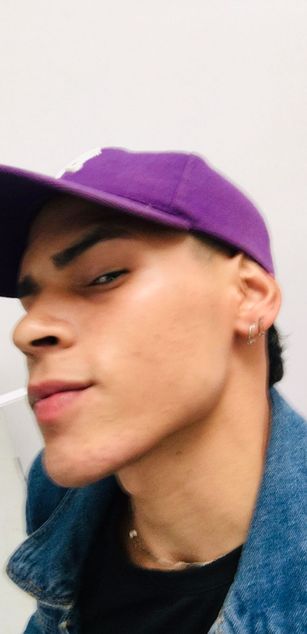 Model - Poysonsam bigass