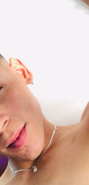 Model - Poysonsam bigass