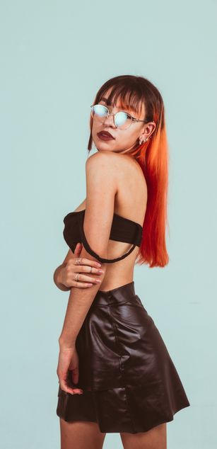 Model - AnneDark heels