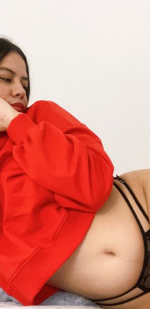 Model - Julianne sexy