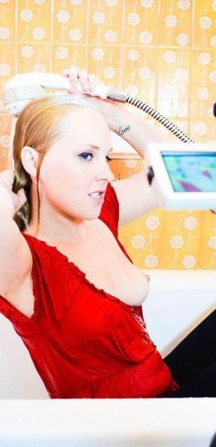 Model - Kitty Honey Feet ass