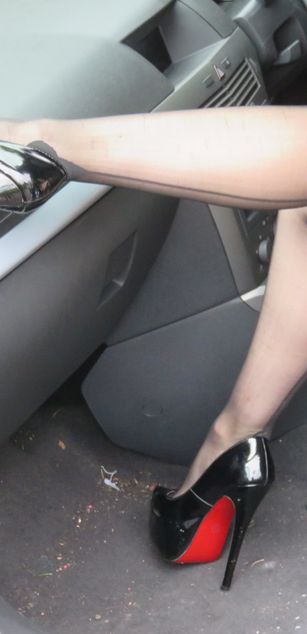 Model - nylon-wife 2