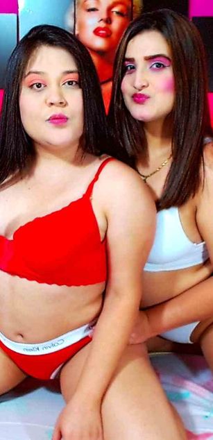 Model - emmaaxlinadirty pussy