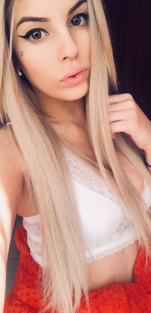 Model - CassyCain ass