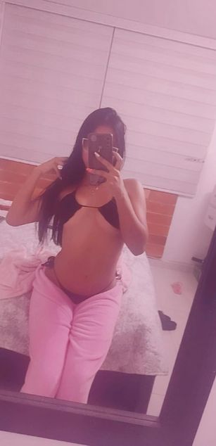 Model - LondonFoxx deepthroat