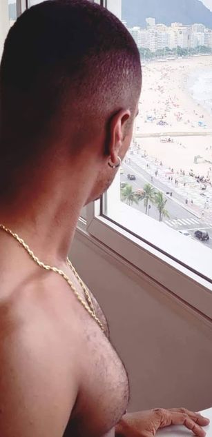 Model - Fernando Ferraz nipples