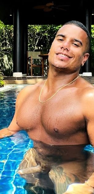 Model - Fernando Ferraz nipples