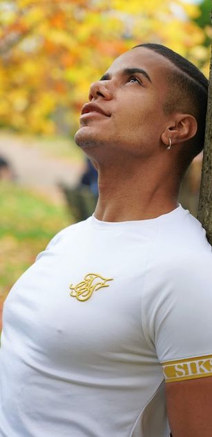 Model - Fernando Ferraz nipples