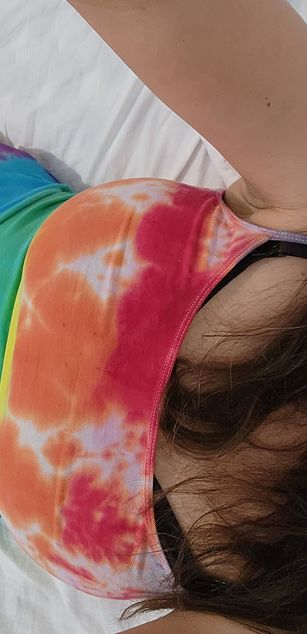 Model - Lexi striptease