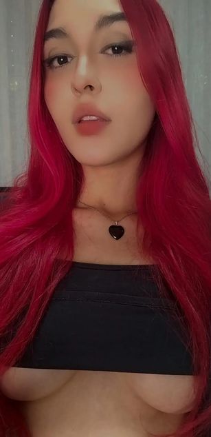 Model - Honey bxby blowjob