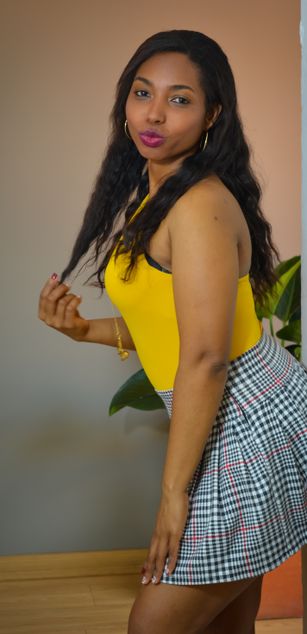 Model - Cocoa Bombshell ass