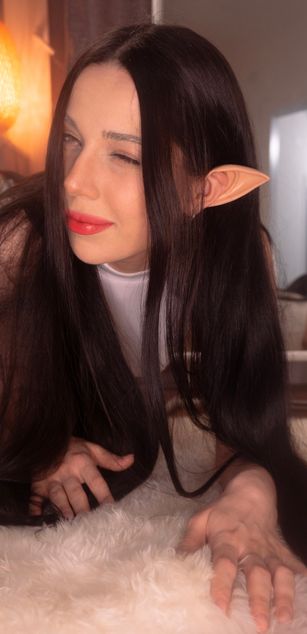 Model - Sofia striptease