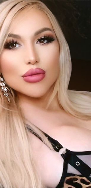 Model - Goddess Adeline beautiful