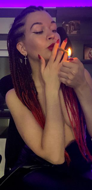 Model - Kleoxxx deepthroat