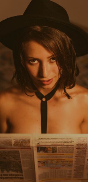 Model - Lara deepthroat